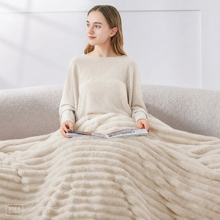 Ultra-Soft Plush Throw | Beige | 150x200cm | Boston